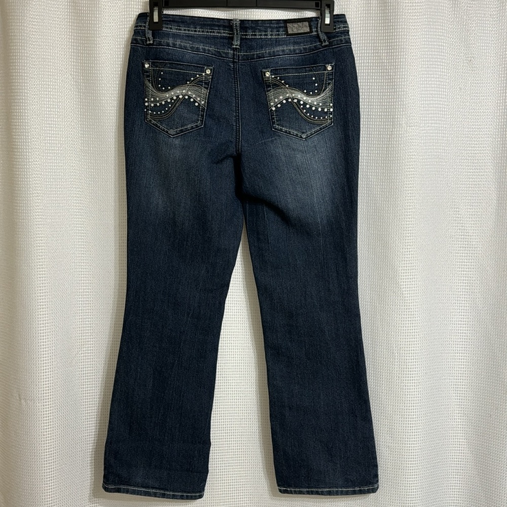 EUC Mid rise Earl Jeans. size 8P - Picture 2 of 6